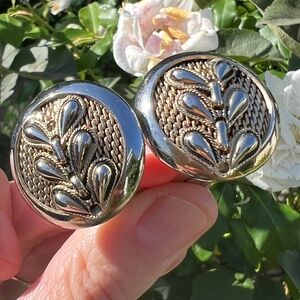 Vintage Two Tone Silver Gold Repousse Basket Weave Button Clip-On Earrings